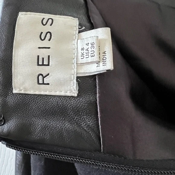 Women’s Size 4 Reiss Black Leather and Cotton Skirt with slit in the back - Picture 7 of 11